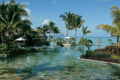 La Pirogue Hotel 22